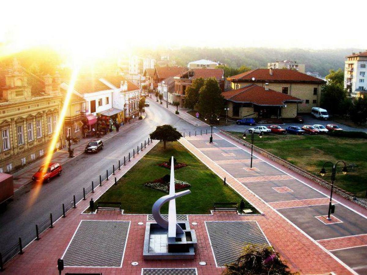Apartments Barocco Ґолубац Екстер'єр фото