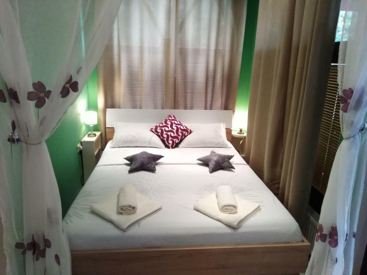 Apartments Barocco Ґолубац Екстер'єр фото